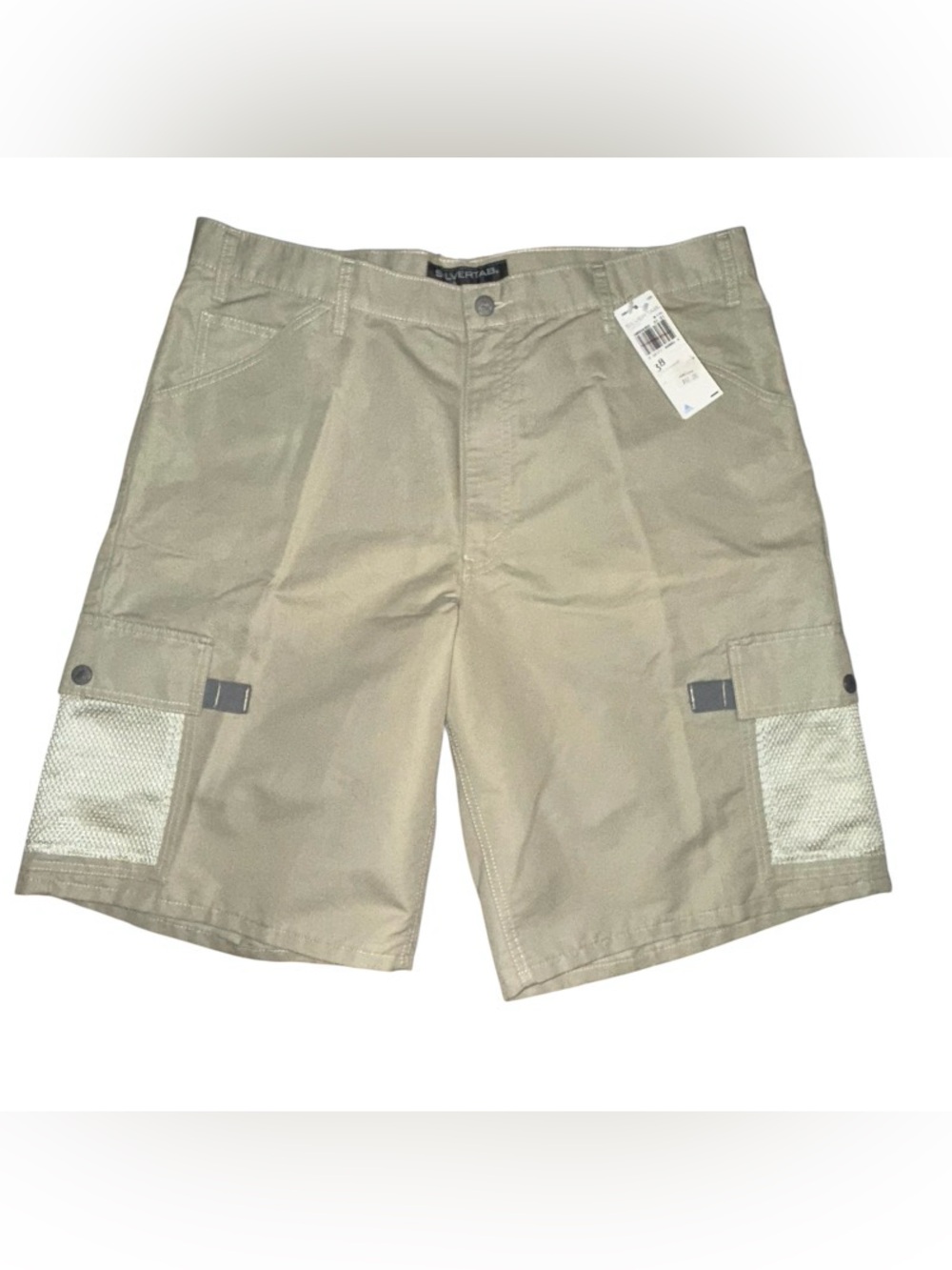 Silvertab Vintage Levi's Men's Cargo Shorts in Light Khaki